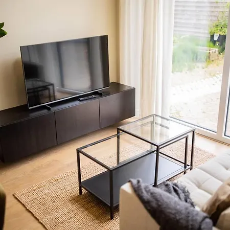 Elegant 2 Bedroom Serviced 54m2 -mst40e- *