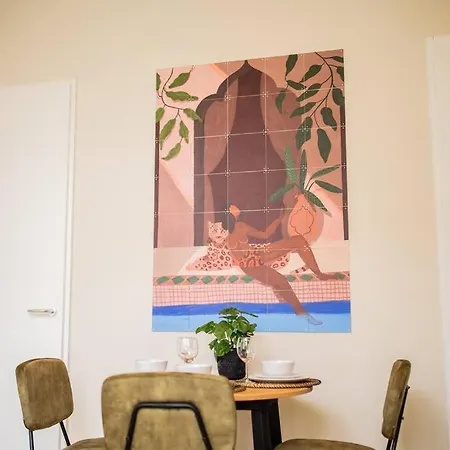 Elegant 2 Bedroom Serviced 54m2 -mst40e- Holiday home Rotterdam
