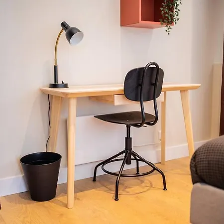 Elegant 2 Bedroom Serviced 54m2 -mst40e- Rotterdam